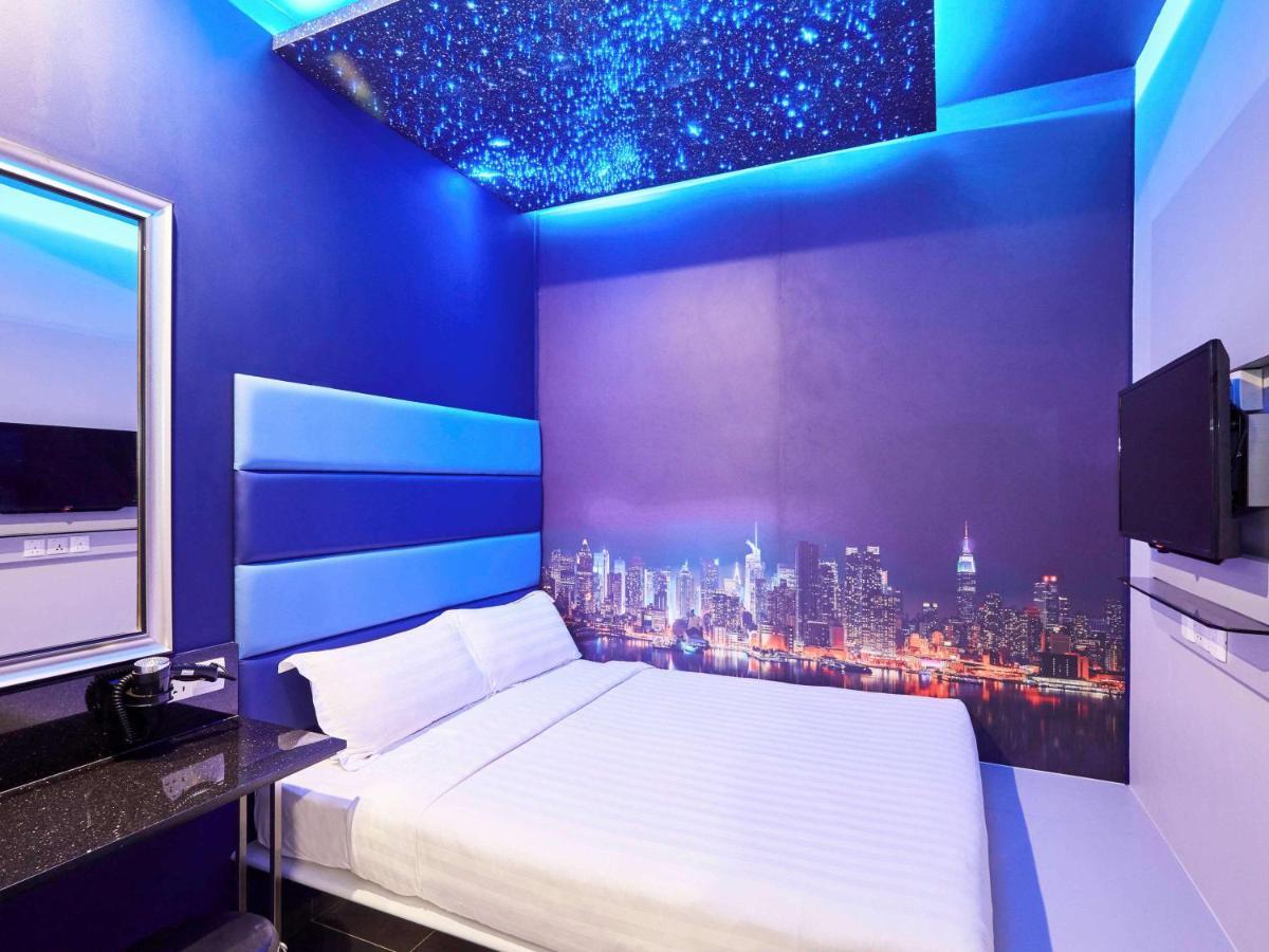 Ibis Budget Singapore Bugis Exterior photo