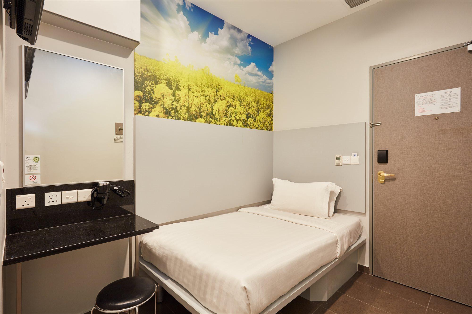 Ibis Budget Singapore Bugis Exterior photo